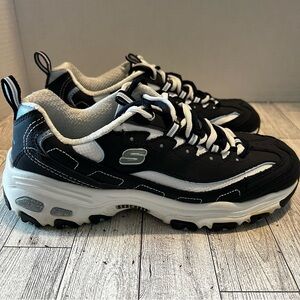 Skechers D'Lites Shoes Womens Size 8.5M Navy White Memory Foam Walking Comfort